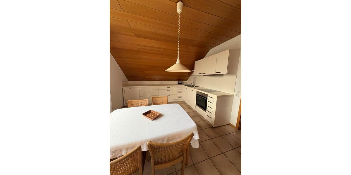 Dachgeschoßwohnung Enger - 1 Zimmer, 50 m&sup2;, 350&euro; | Angebot:25612864