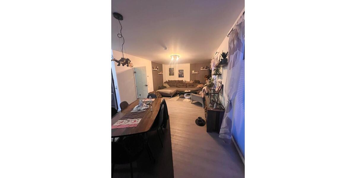 Doppelhaushälfte zum 01.03.2026 frei. 5 zimmer