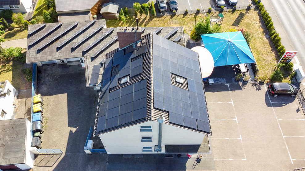 Solides Renditeobjekt – Wohn- und Geschäftshaus mit Anbaupotenzial und Photovoltaik zimmer