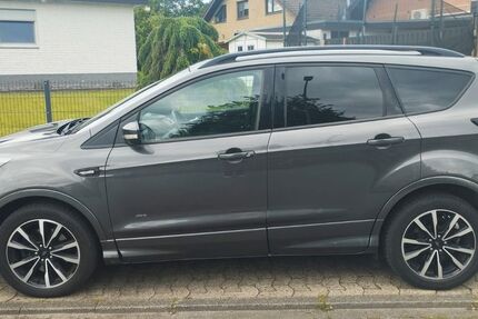Ford Kuga 89.500 km 14.200 &euro; Schloß Holte-Stukenbrock 33758