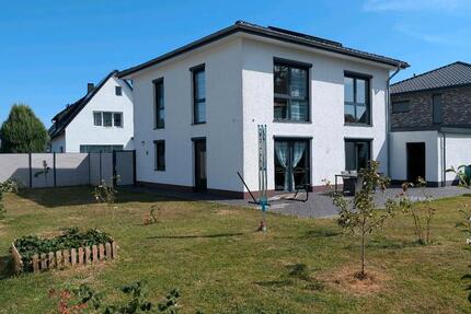 Haus Löhne - 4 Zimmer, 128 m&sup2;, 500.000&euro; | Angebot:27219900