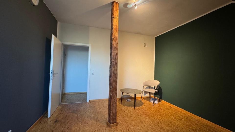 Dachgeschoßwohnung Bünde - 3 Zimmer, 122 m&sup2;, 850&euro; | Angebot:26603567