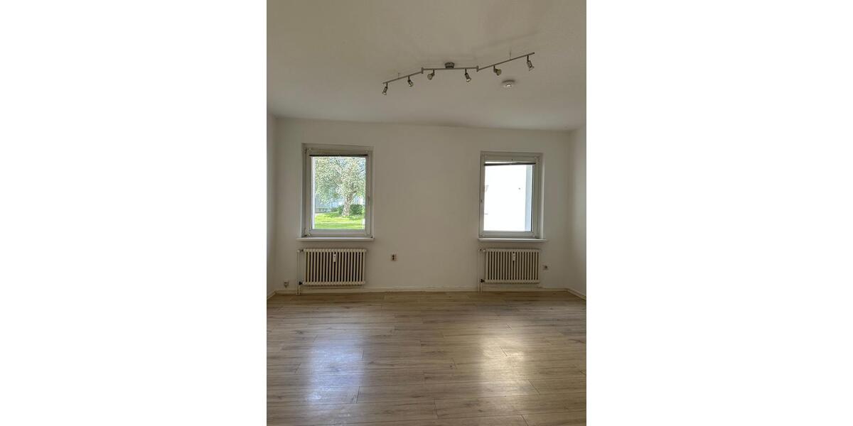 Erdgeschoßwohnung Detmold - 4 Zimmer, 76 m&sup2;, 550&euro; | Angebot:26615956