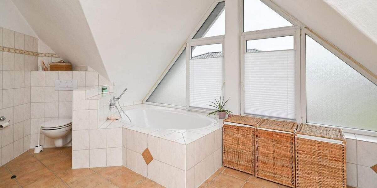 Etagenwohnung Borgholzhausen - 3 Zimmer, 109 m&sup2;, 255.000&euro; | Angebot:24212395