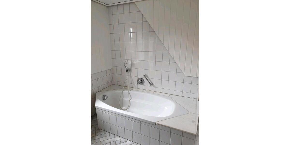 Erdgeschoßwohnung Delbrück - 3 Zimmer, 150 m&sup2;, 1.300&euro; | Angebot:26378933