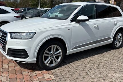 Audi Q7 136.500 km 31.250 &euro; Versmold 33775