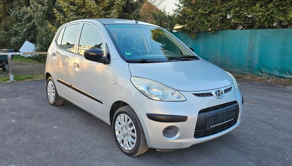 i10