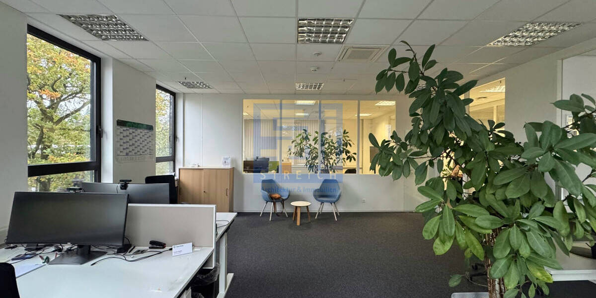 Gewerbeobjekt Bielefeld Sennestadt - 9 Zimmer, 810 m&sup2;, 6.885&euro; | Angebot:25669078