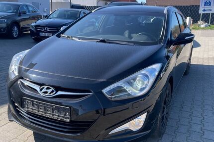 Hyundai i40 255.000 km 3.750 &euro; Hilter a.T.W. 49176