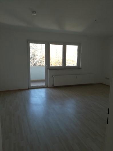 Geräumige Wohnung ! Garage ebenfalls anmietbar. zimmer