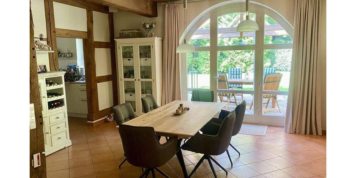 Idyllisches Fachwerkhaus mit Einliegerwohnung & Garten in Sennestadt 5 zimmer