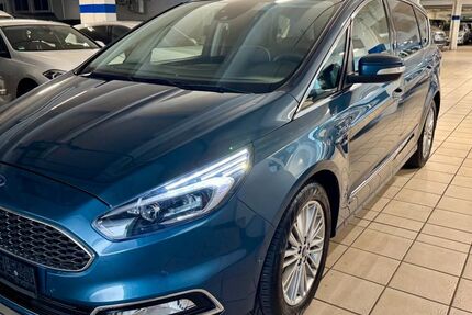Ford S-Max 75.500 km 21.999 &euro; Bielefeld 33613