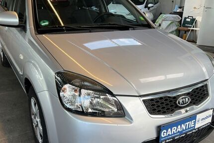 Kia Rio 203.000 km 1.999 € Lemgo 32657
