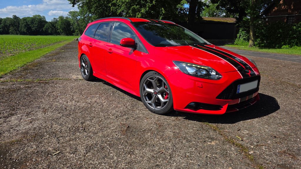Ford Focus 112.500 km 14.000 &euro; Versmold 33775