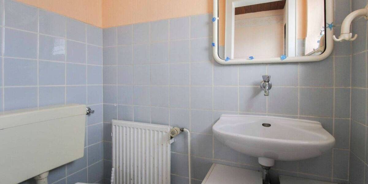 Preiswert & für die Familie: Reiheneckhaus mit Gartenoase & Garage oberhalb vom Ortskern 4 zimmer