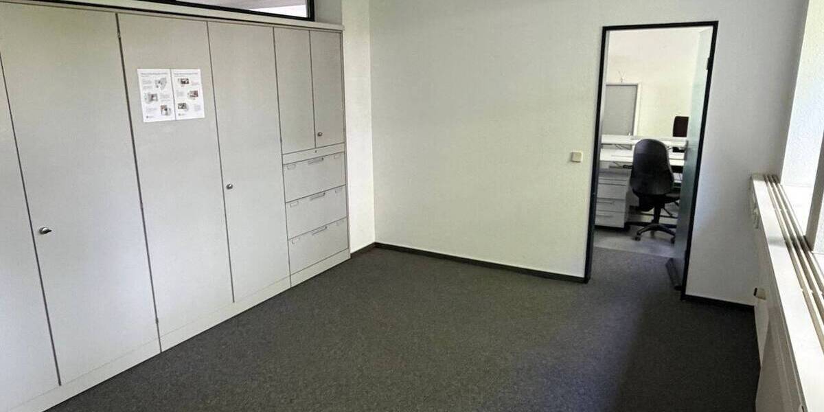 Gewerbeobjekt Bünde Ennigloh - 7 Zimmer, 213 m&sup2;, 1.860&euro; | Angebot:26910196