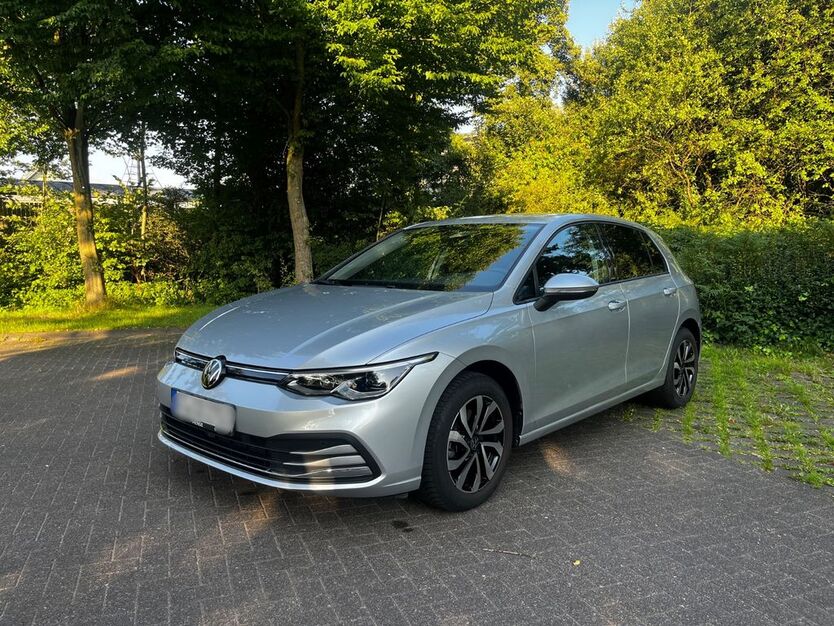 VW Golf 30.834 km 20.900 € Steinhagen 33803