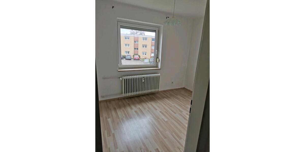 Erdgeschoßwohnung Detmold Hakedahl - 4 Zimmer, 85 m&sup2;, 750&euro; | Angebot:26234646