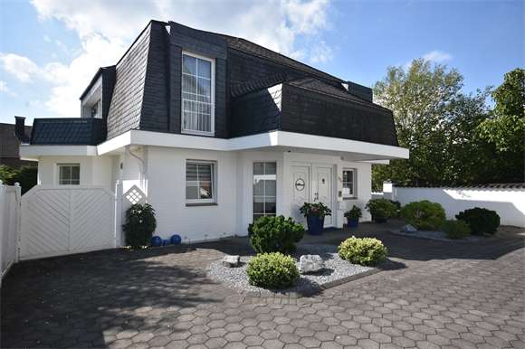 Haus zum Kaufen in Bielefeld 590.000 € 195 m² 4 zimmer