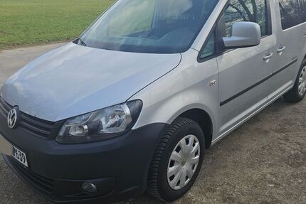 VW Caddy 210.000 km 5.100 &euro; Detmold 32758