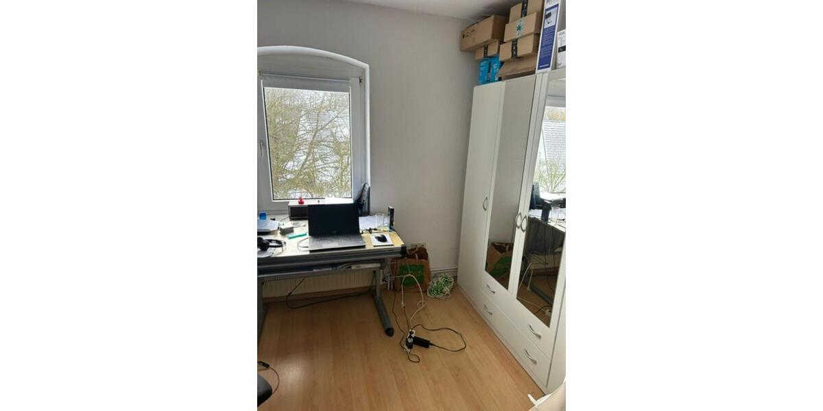 Etagenwohnung Lage - 2.5 Zimmer, 53 m&sup2;, 290&euro; | Angebot:25753619