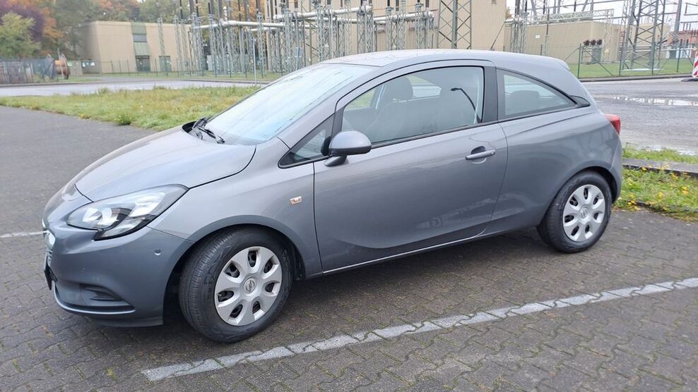 Opel Corsa 38.000 km 8.900 € Paderborn 33102