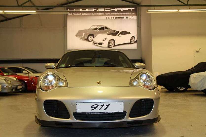 996