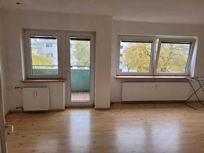 OHNE MAKLER!! Eigentumswohnung 4 Zimmer Küche Bad Gäste WC Balkon zimmer