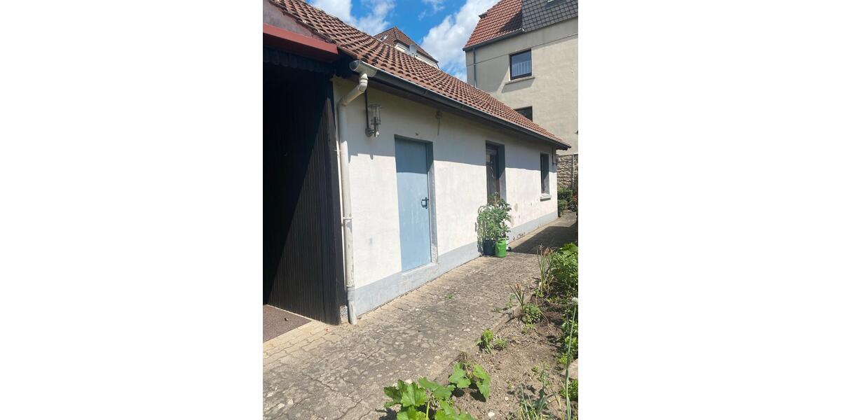 Reihenhaus Detmold - 8 Zimmer, 420.000&euro; | Angebot:23167919