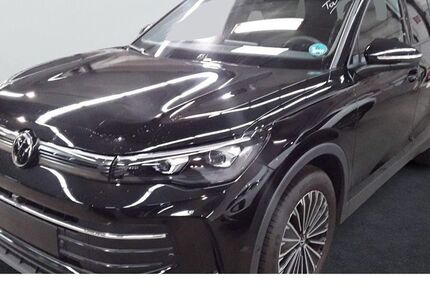 VW Tiguan 25.771 km 37.545 € Bielefeld 33613