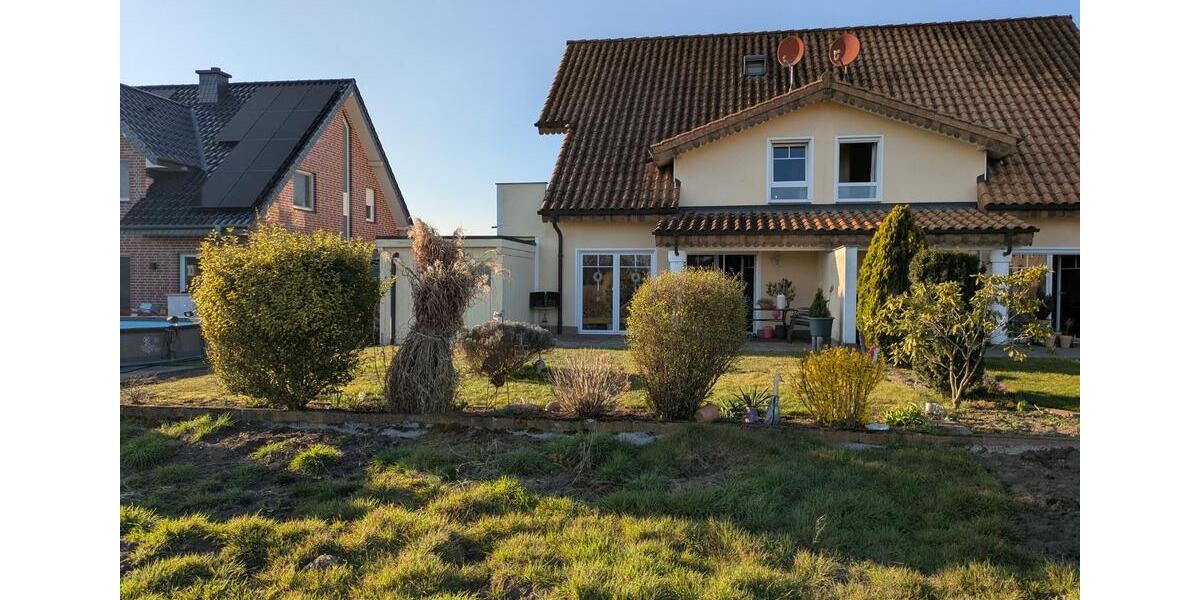 Doppelhaushälfte Schloß Holte-Stukenbrock Stukenbrock - 398.000&euro; | Angebot:20179002