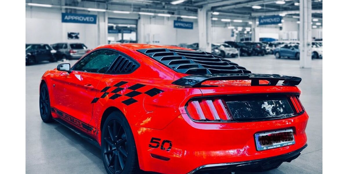 Ford Mustang 139.000 km 19.900 &euro; Dissen Atw 49201