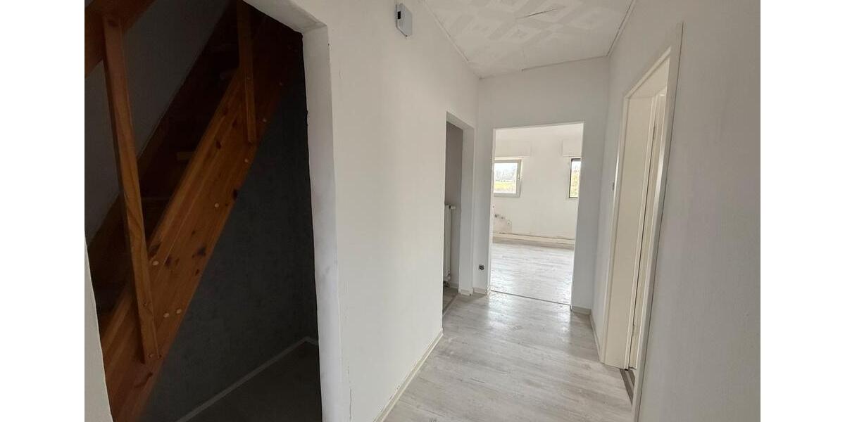 Etagenwohnung Delbrück - 5 Zimmer, 120 m&sup2;, 1.260&euro; | Angebot:25756670