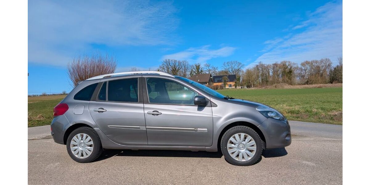 Renault Clio 99.700 km 3.600 &euro; Löhne 32584
