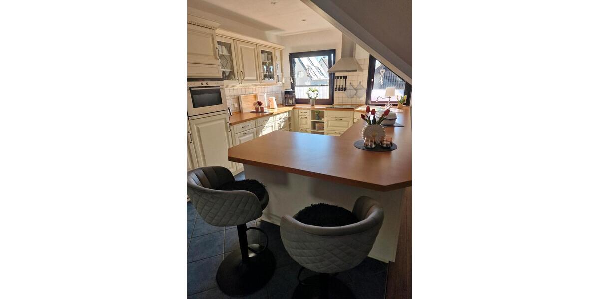 Dachgeschoßwohnung Oerlinghausen - 3 Zimmer, 74 m&sup2;, 198.500&euro; | Angebot:26549442
