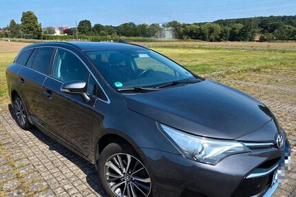 Toyota Avensis 160.000 km 13.799 &euro; Bielefeld 33729