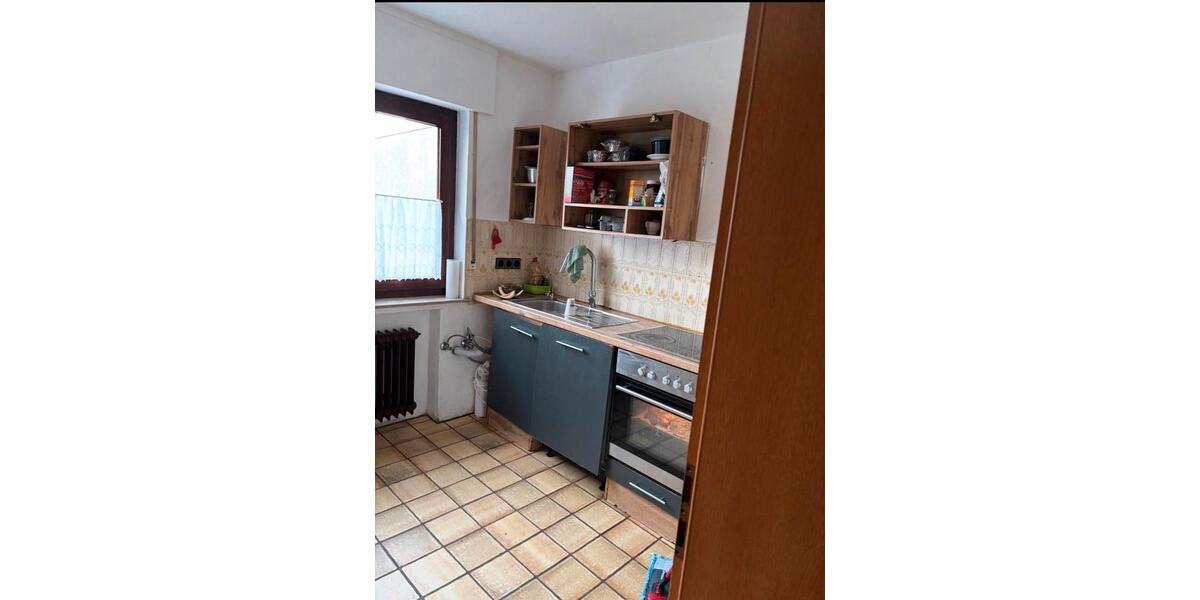Doppelhaushälfte Bad Salzuflen - 5 Zimmer, 140 m&sup2;, 1.500&euro; | Angebot:26042792