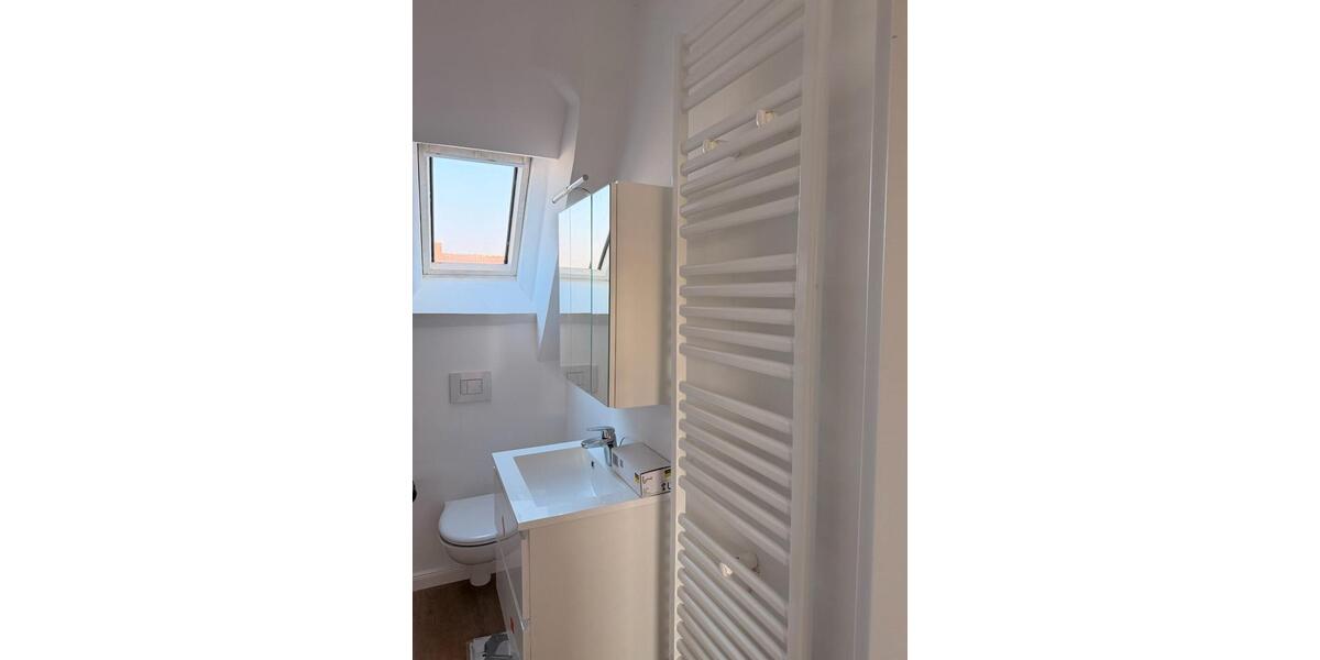 Dachgeschoßwohnung Bielefeld Schildesche - 1 Zimmer, 40 m&sup2;, 450&euro; | Angebot:26413076