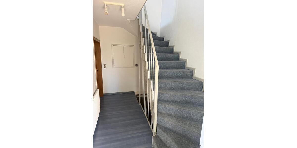 Einfamilienhaus Gütersloh - 5 Zimmer, 136 m&sup2;, 1.350&euro; | Angebot:26434489