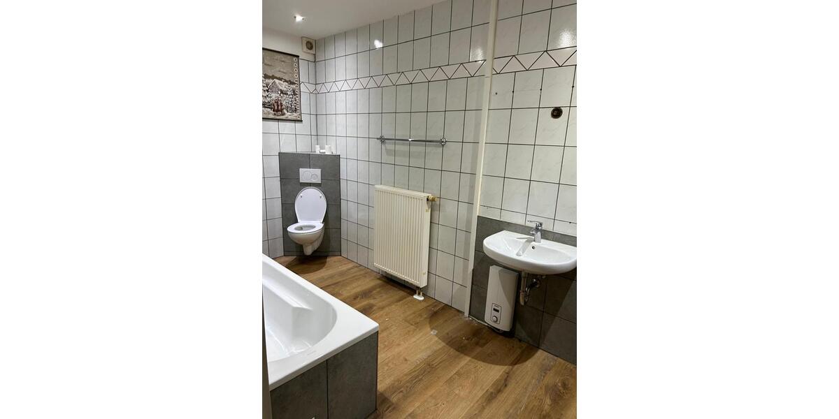 Einfamilienhaus Bielefeld Sennestadt - 9 Zimmer, 235 m&sup2;, 360.000&euro; | Angebot:26326949