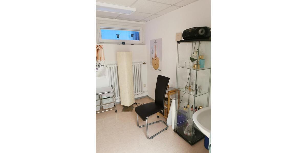 Kosmetikstudio in super Lage (Bad Salzuflen) inklv. Ausstattung zimmer