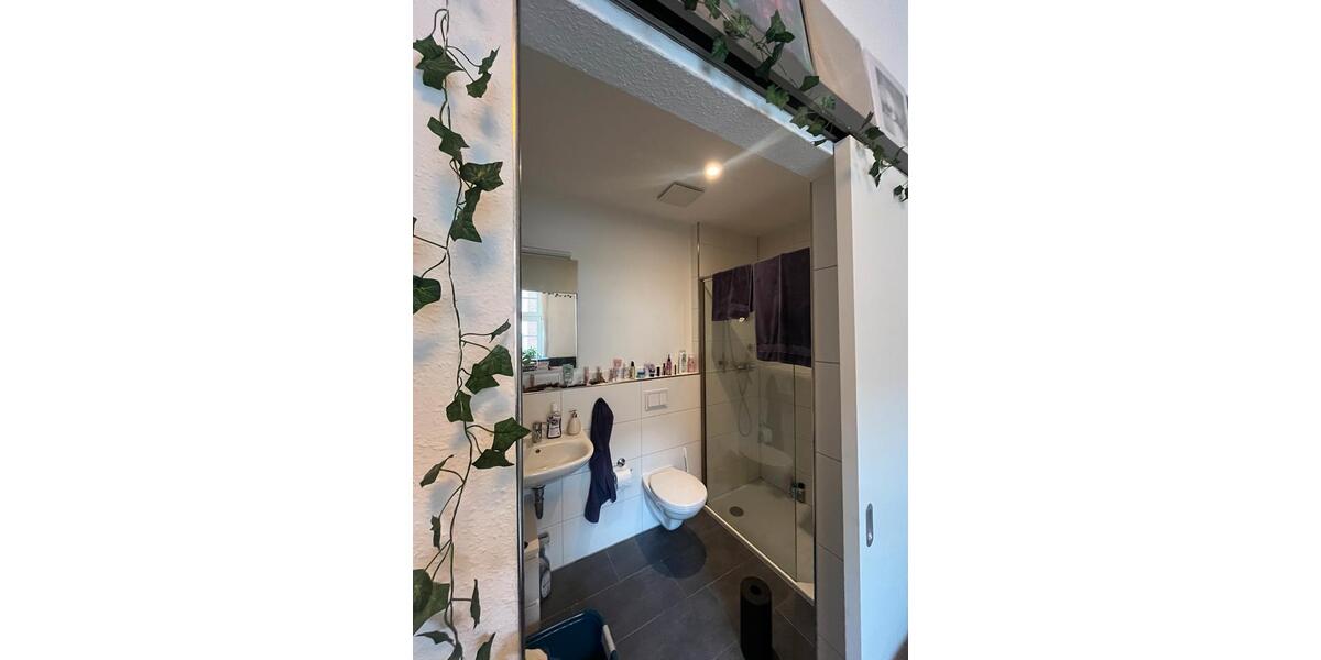 Etagenwohnung Bielefeld - 1 Zimmer, 19 m&sup2;, 325&euro; | Angebot:23793203