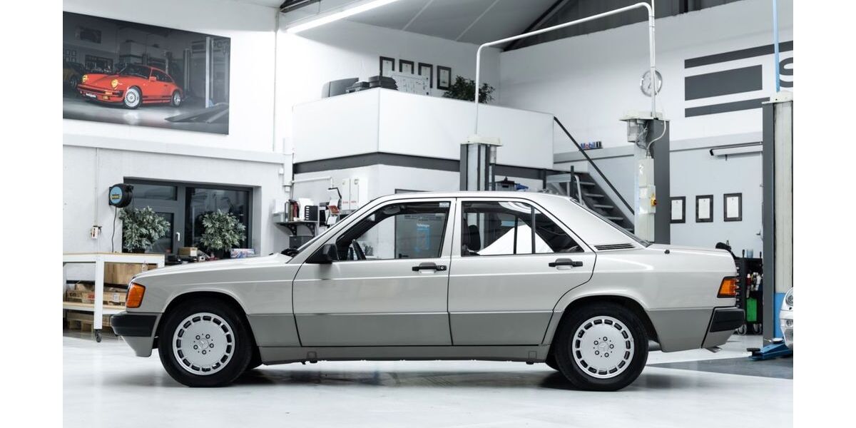 Mercedes-Benz 190 101.000 km 12.900 &euro; Rheda-Wiedenbrück 33378