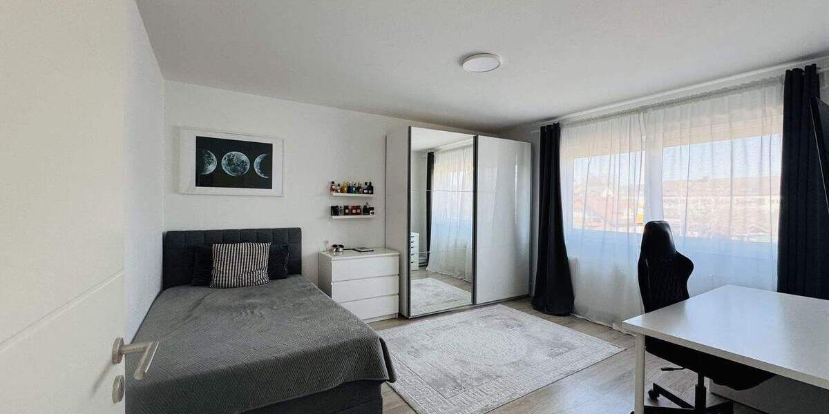 Etagenwohnung Bielefeld Schildesche - 4 Zimmer, 108 m&sup2;, 284.000&euro; | Angebot:25743795