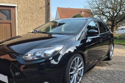 Ford Focus 155.888 km 14.000 &euro; Melle 49328