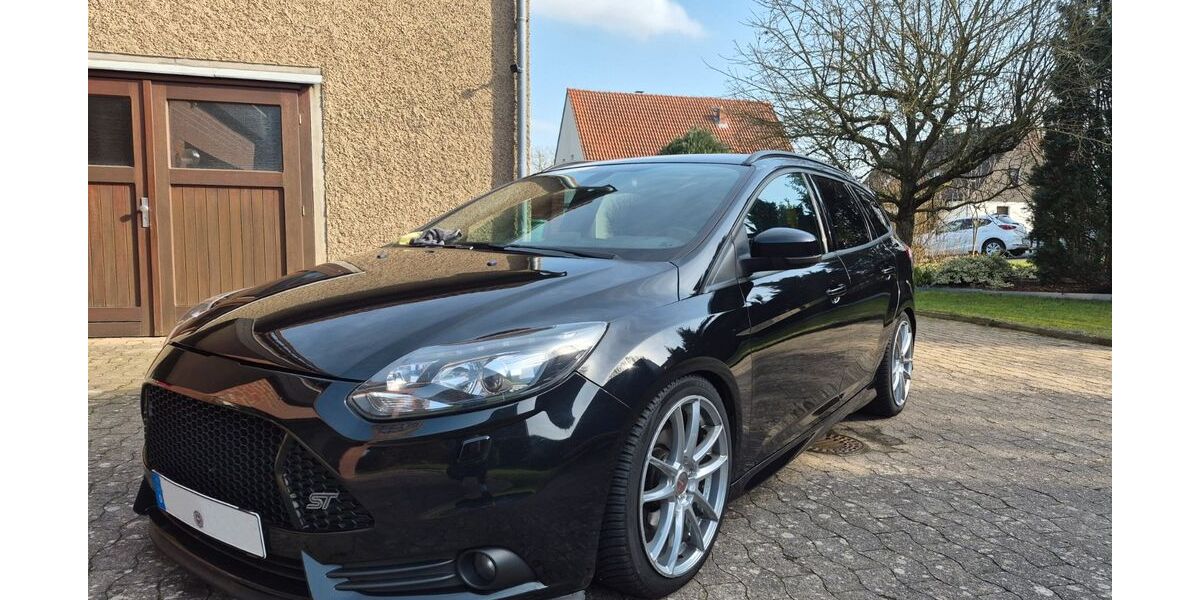 Ford Focus 155.888 km 14.000 &euro; Melle 49328