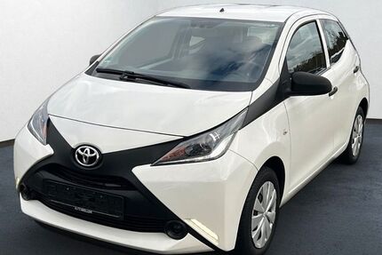 Toyota Aygo (X) 88.000 km 5.900 € Bielefeld 33689