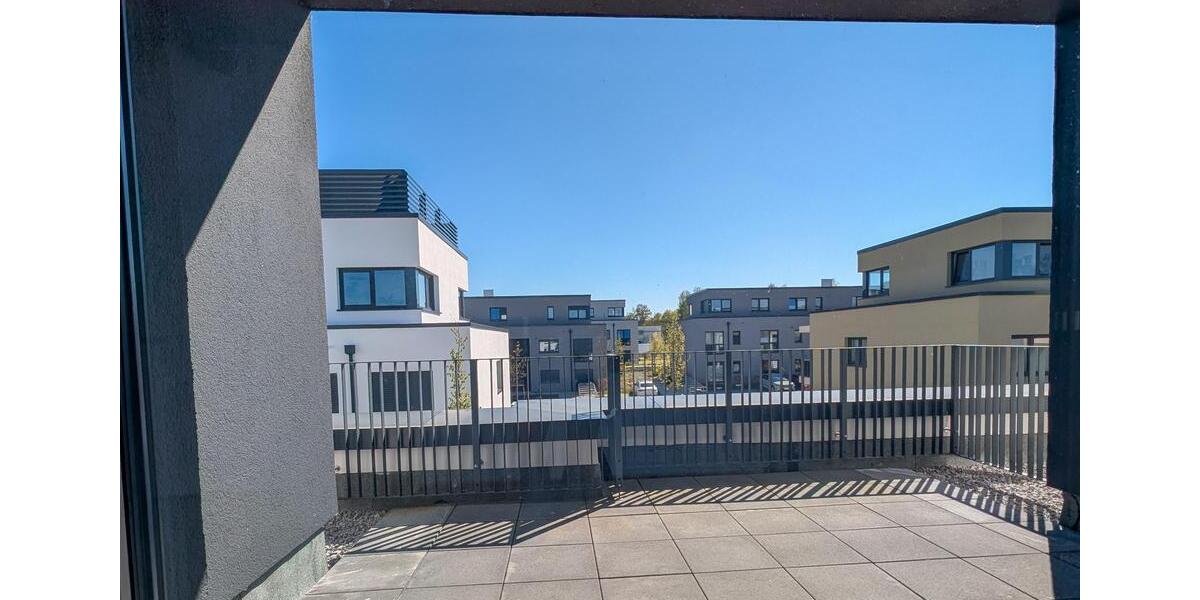 Dachgeschoßwohnung Bielefeld Heepen - 3 Zimmer, 80 m&sup2;, 1.425&euro; | Angebot:26422010