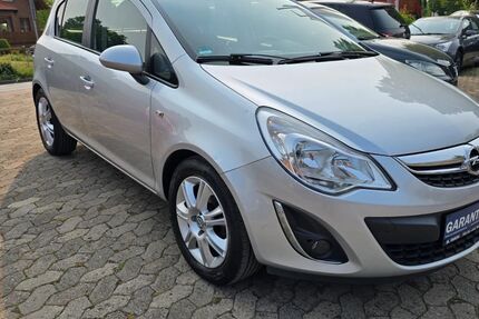 Opel Corsa 175.000 km 2.799 &euro; bad oeynhausen 32549