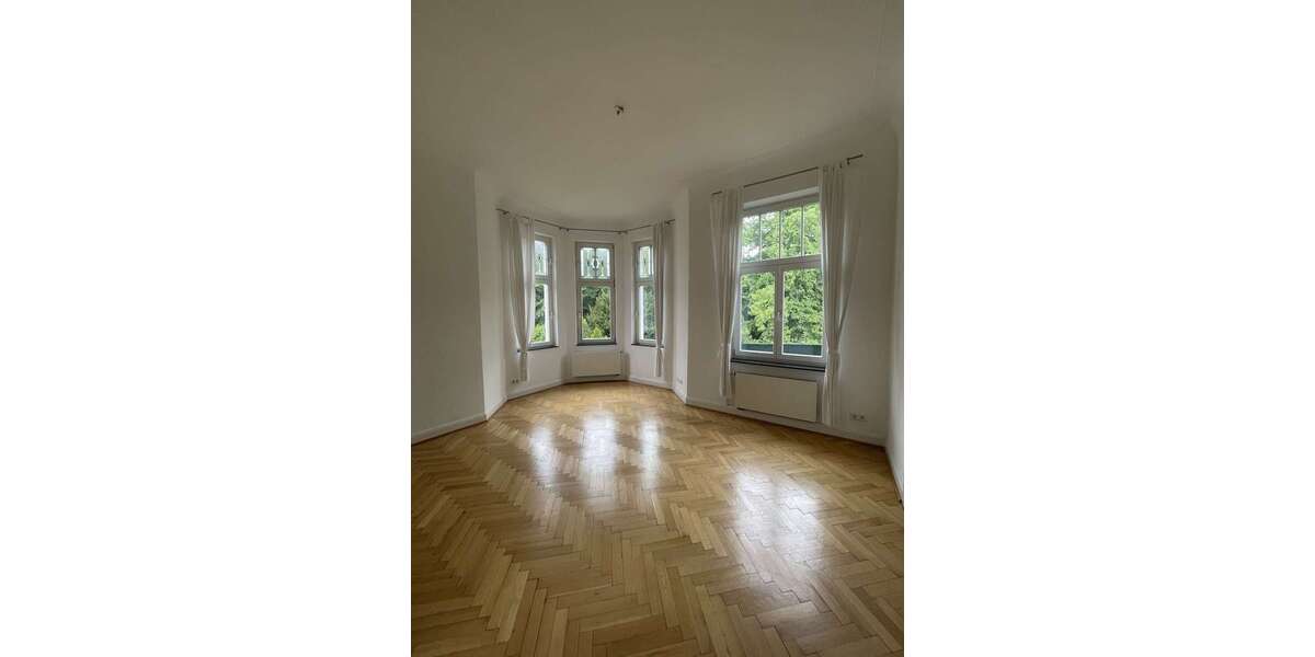 Etagenwohnung Herford - 5 Zimmer, 150 m&sup2;, 1.361&euro; | Angebot:27108477